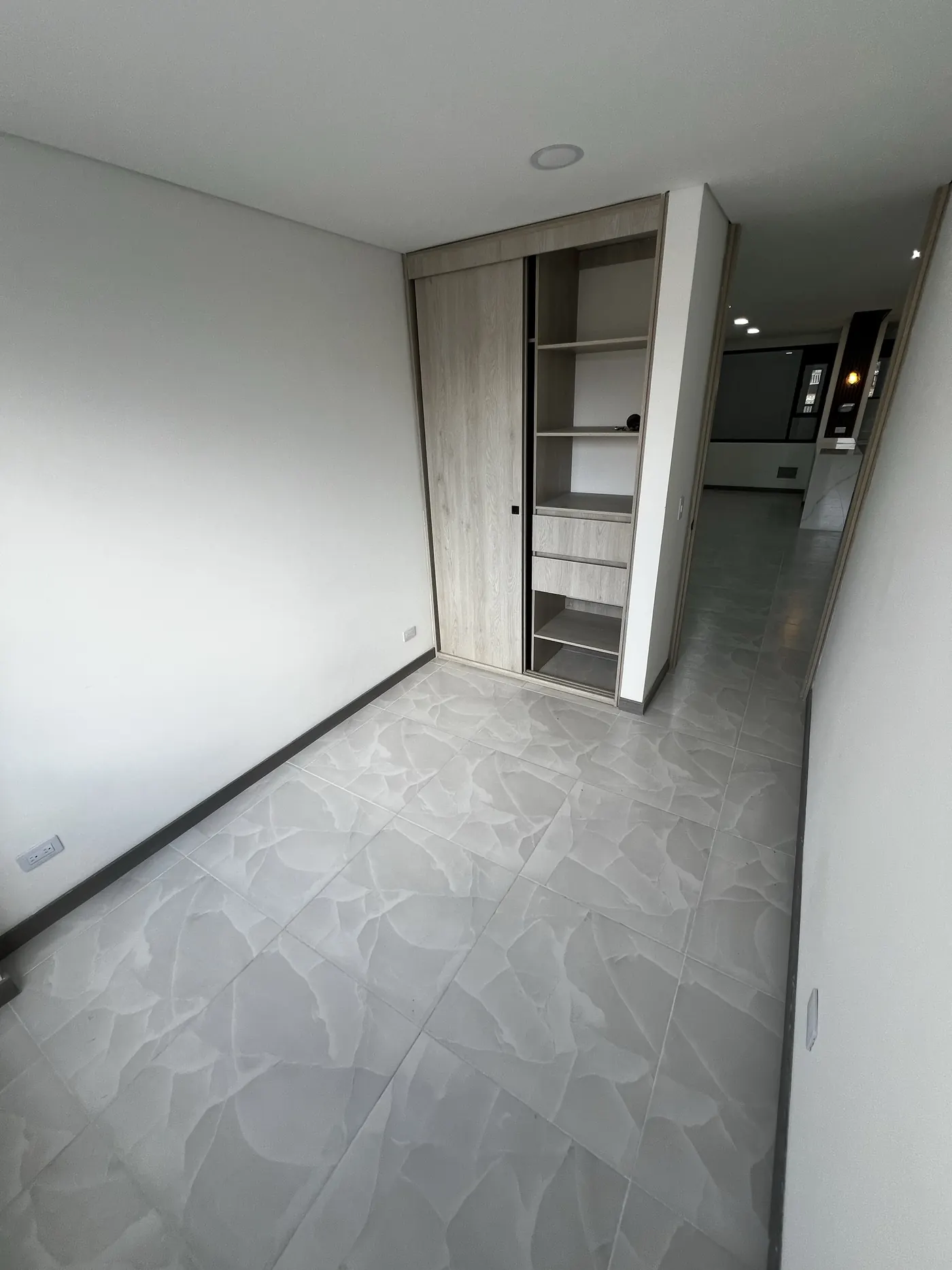 Habitación 2, con posibilidad de usarse como estudio
